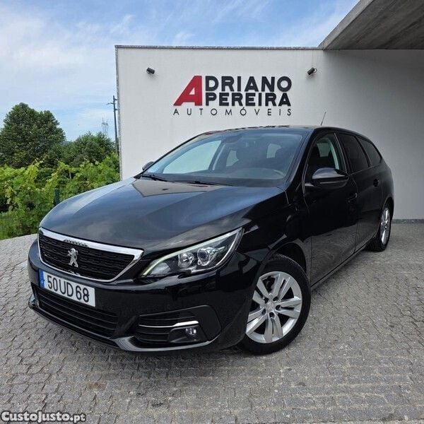 Preto Usado 2018 Peugeot 308 Active Carrinha | € 11.990 (Bom preço) - Imagem 1/1