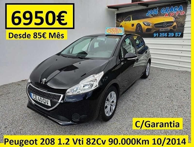 Usado Peugeot 208 Active 82 HP (60 kW) 2014 Preto Citadino