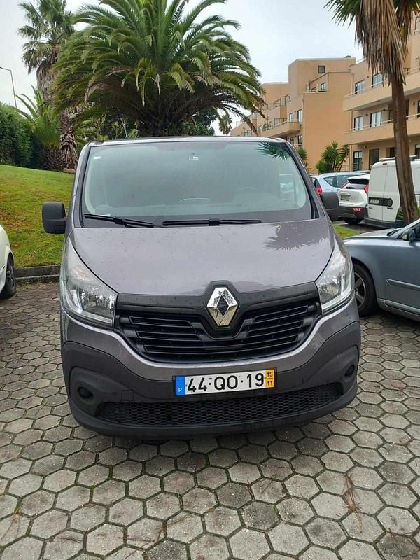 Cinzento Usado 2015 Renault Trafic Van | € 16.900 (Preço elevado) - Imagem 1/4
