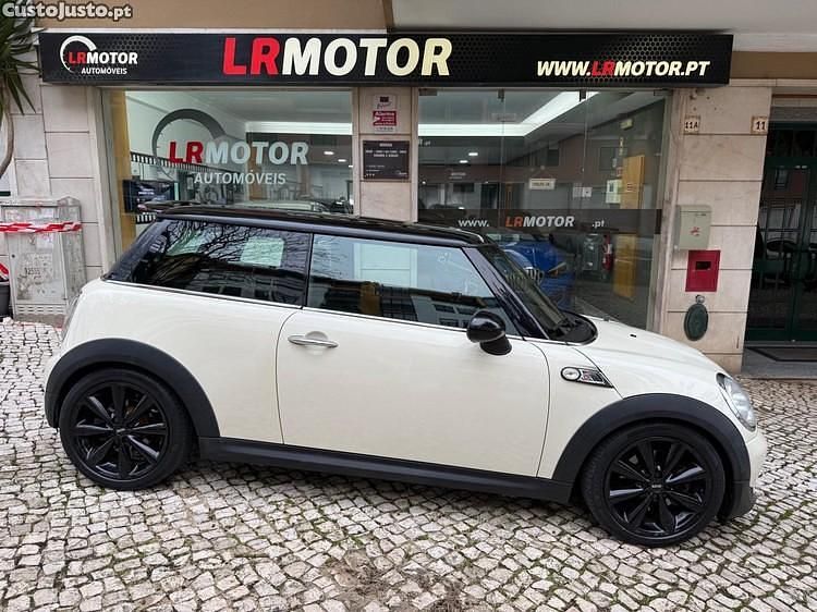 Branco Usado 2011 Mini Cooper S Coupé Coupé | € 11.500 - Imagem 1/1