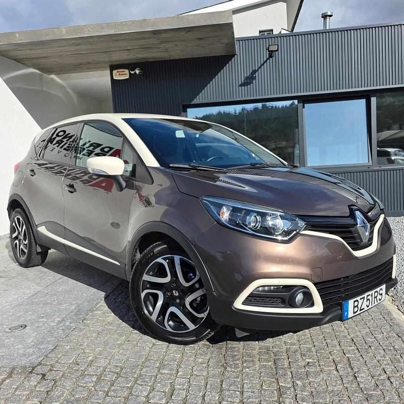 Usado Renault Captur 120 HP (88 kW) 2013 Castanho SUV