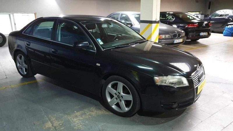 Usado Audi A4 S-Line 140 HP (102 kW) 2005 Preto Sedan