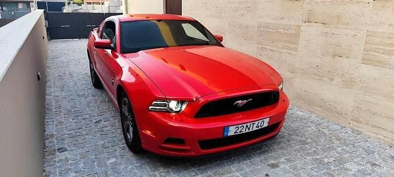 Vermelho Usado 2013 Ford Mustang Cabrios | € 34.900 - Imagem 1/4