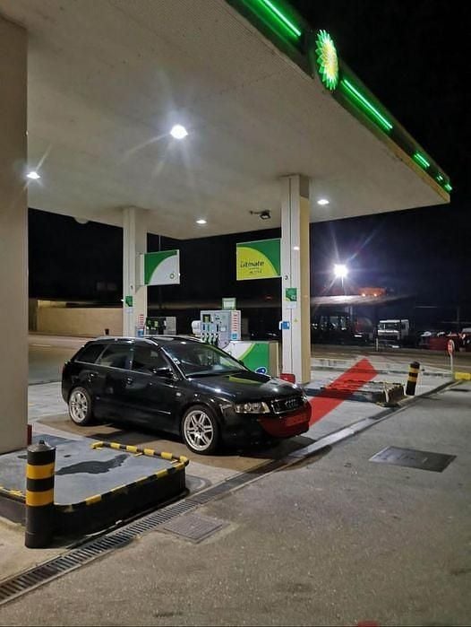 Usado 2003 Audi A4 S-Line Sedan | € 5.750 (Preço justo) - Imagem 1/4