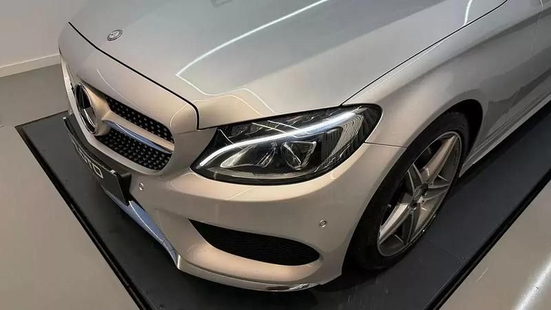 Usado Mercedes C220 170 HP (125 kW) 2017 Cinza prata Coupé