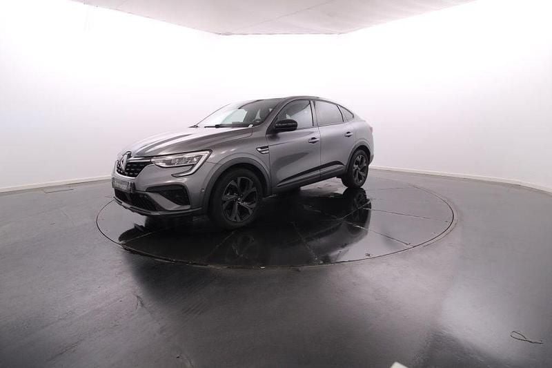 Cinzento Usado 2024 Renault Arkana SUV | € 34.900 - Imagem 1/4