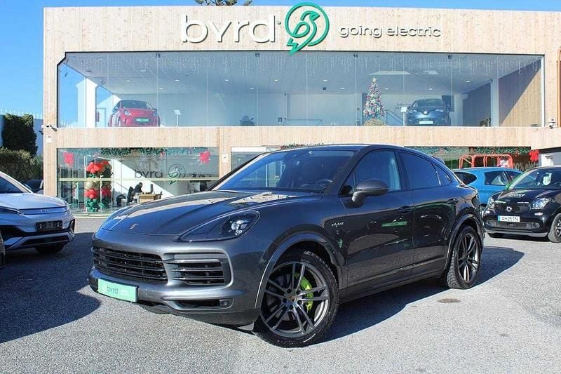 Cinzento Usado 2020 Porsche Cayenne SUV | € 79.900 (Preço elevado) - Imagem 1/4