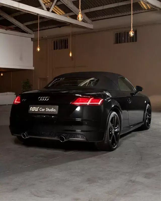 Usado Audi TT Roadster S-Line 230 HP (169 kW) 2018 Preto Cabrios