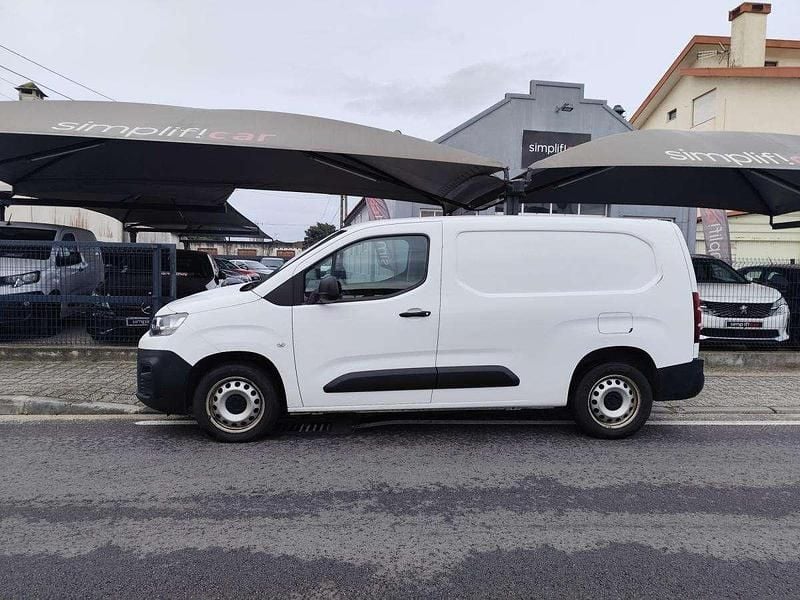 Branco Usado 2020 Citroën Berlingo Monovolume | € 14.000 (Preço elevado) - Imagem 1/4