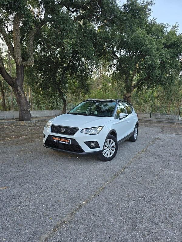 Branco Usado 2019 Seat Arona Style SUV | € 14.990 (Preço justo) - Imagem 1/4