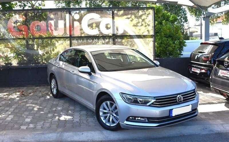 Cinza Usado 2017 VW Passat Sedan | € 16.490 (Bom preço) - Imagem 1/4