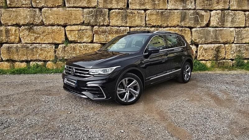 Usado VW Tiguan R-line 245 HP (180 kW) 2023 Preto SUV