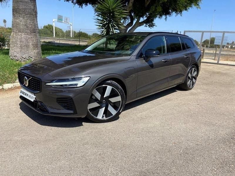 Cinza Usado 2024 Volvo V60 Plus Carrinha | € 47.500 (Preço justo) - Imagem 1/4