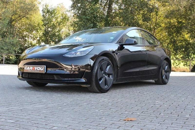 Preto Usado 2021 Tesla Model 3 Standard Range Sedan | € 24.890 (Bom preço) - Imagem 1/4
