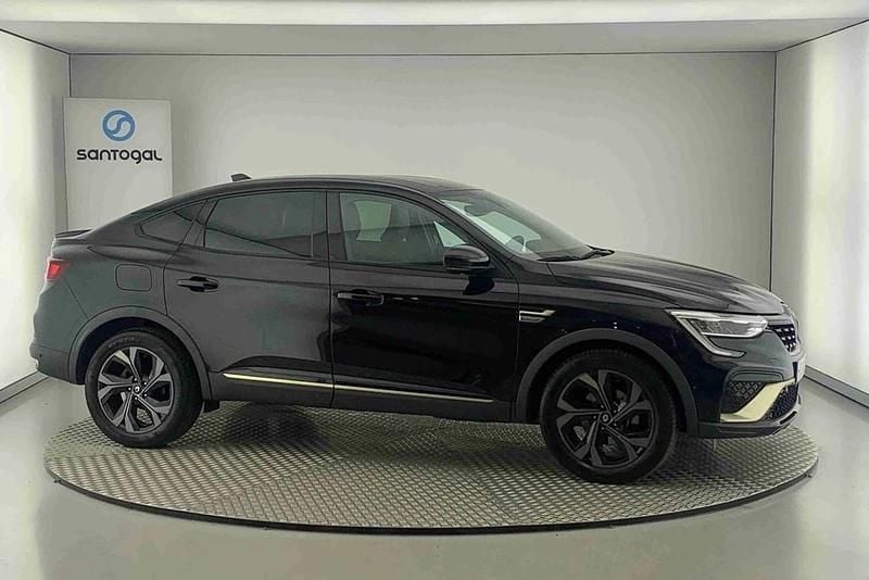 Preto Usado 2023 Renault Arkana Engineered SUV | € 32.490 - Imagem 1/4