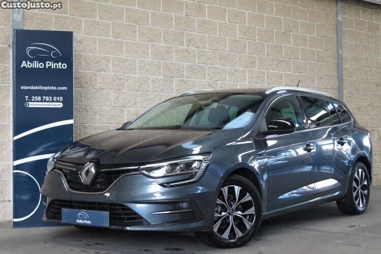 Cinza Usado 2021 Renault Mégane IV LIMITED Sedan | € 15.900 (Super Preço) - Imagem 1/1