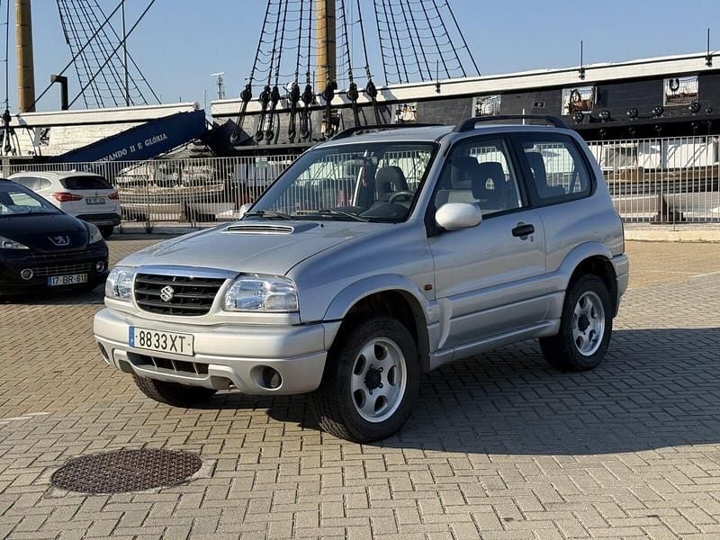 Usado Suzuki Grand Vitara 109 HP (80 kW) 2004 Cinza SUV