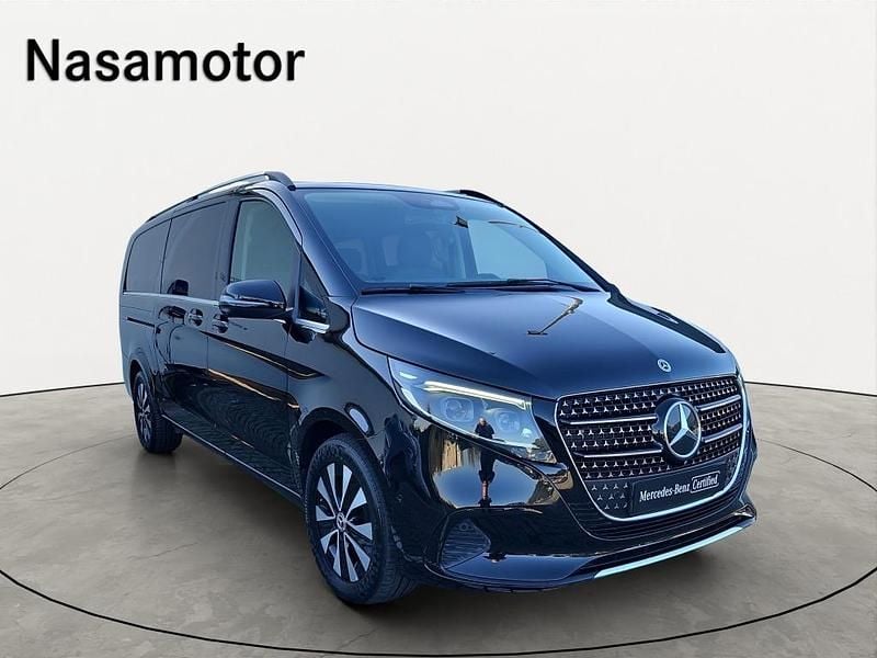 Preto metalizado Usado 2024 Mercedes V250 Avantgarde Monovolume | € 79.990 (Caro) - Imagem 1/4