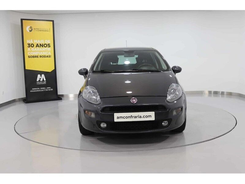 Cinza Usado 2013 Fiat Punto Lounge Citadino | € 10.680 (Caro) - Imagem 1/4