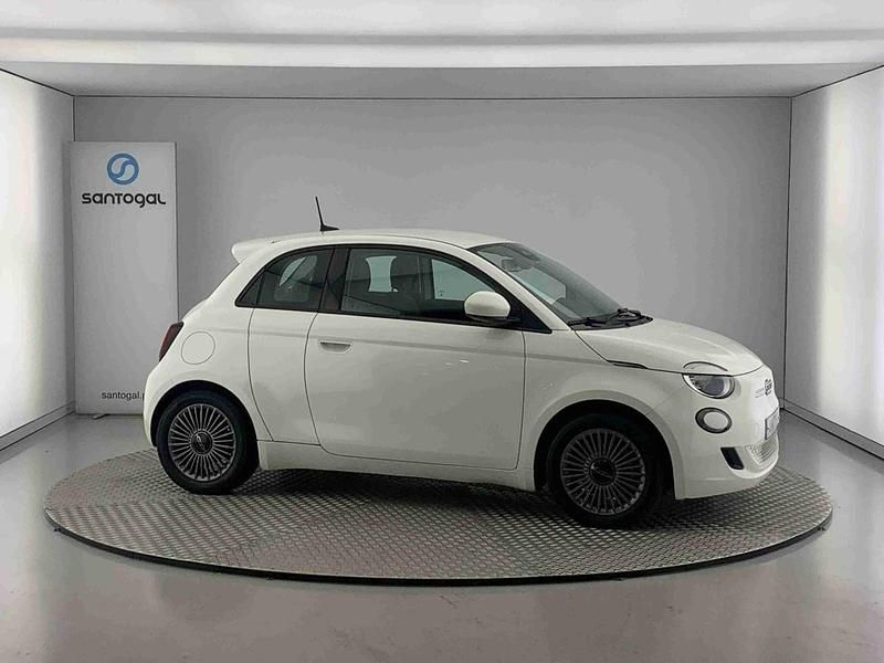 Branco Usado 2021 Fiat 500e Icon Citadino | € 20.490 (Caro) - Imagem 1/4