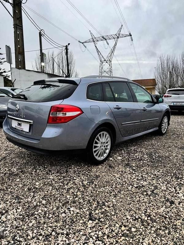 Usado Renault Laguna III 150 HP (110 kW) 2008 Azul Carrinha