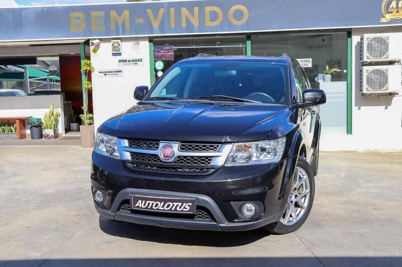 Preto Usado 2016 Fiat Freemont Black Code SUV | € 16.970 (Preço elevado) - Imagem 1/4