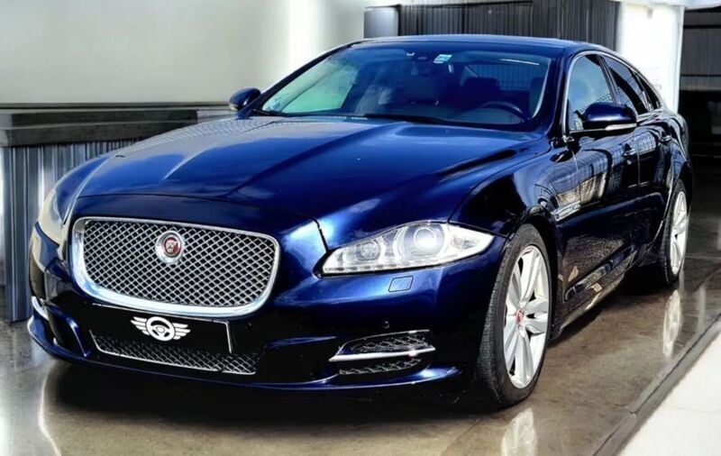 Usado Jaguar XJ 275 HP (202 kW) 2015 Azul Sedan