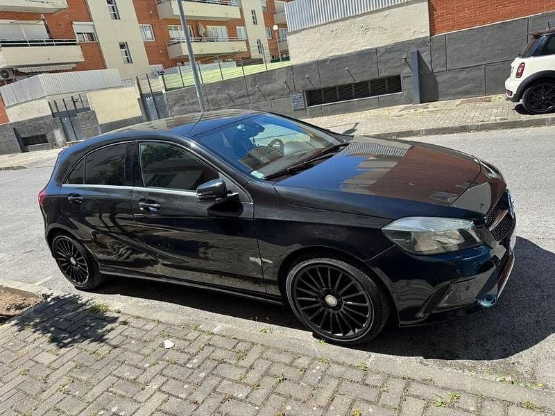 Usado 2016 Mercedes A180 Sedan | € 10.000 - Imagem 1/4