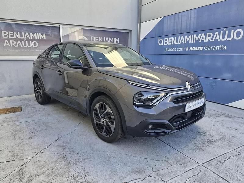 Cinza Usado 2024 Citroën C4 Feel Citadino | € 22.500 (Preço elevado) - Imagem 1/4