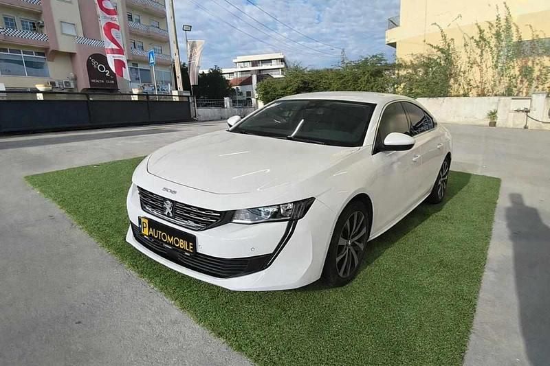 Usado Peugeot 508 131 HP (96 kW) 2020 Branco Sedan