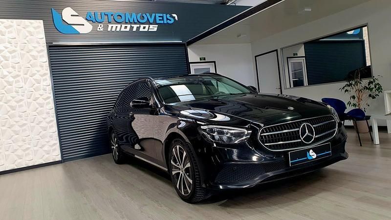 Preto Usado 2021 Mercedes E300 Avantgarde Carrinha | € 33.950 (Caro) - Imagem 1/4