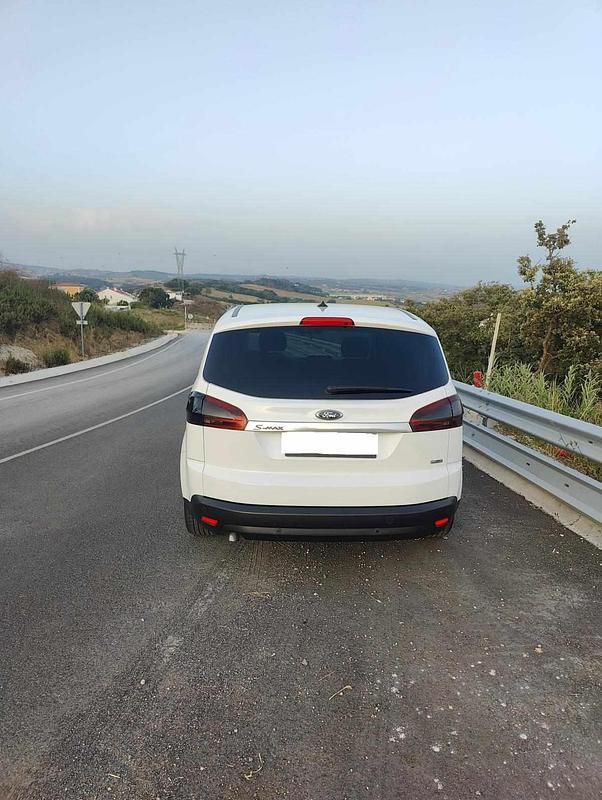 Usado Ford S-MAX S 116 HP (85 kW) 2013 Branco Monovolume
