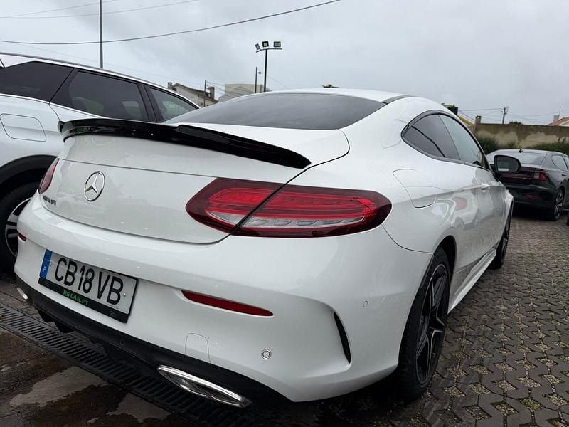 Usado Mercedes C220 AMG line 194 HP (142 kW) 2019 Branco Cabrios
