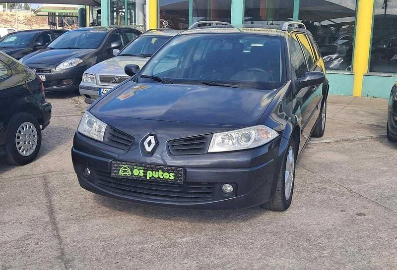 Cinzento Usado 2007 Renault Mégane II Carrinha | € 8.350 - Imagem 1/4