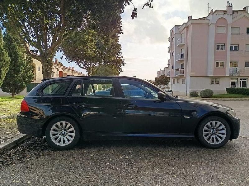 Usado 2009 BMW 320 Sedan | € 6.950 (Super Preço) - Imagem 1/4