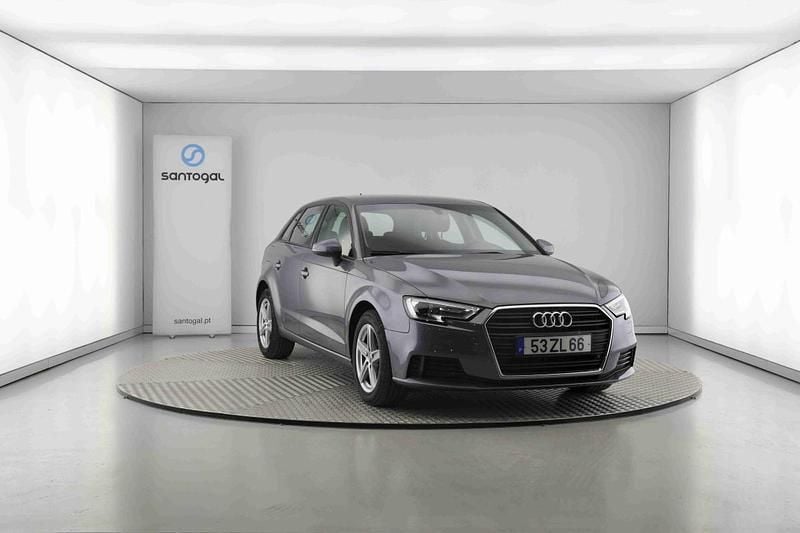 Cinzento Usado 2019 Audi A3 | € 19.990 (Preço justo) - Imagem 1/4