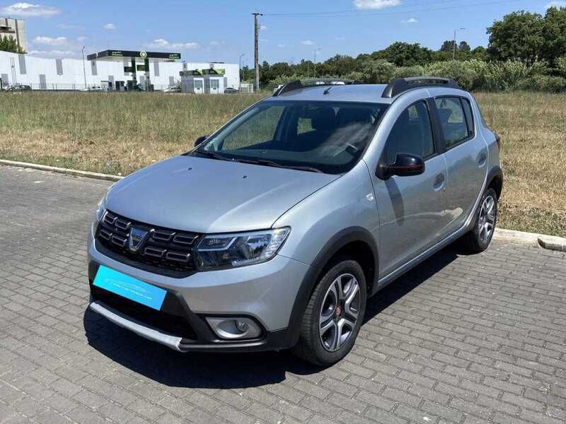 Cinza Usado 2019 Dacia Sandero Stepway Citadino | € 13.750 (Preço elevado) - Imagem 1/4