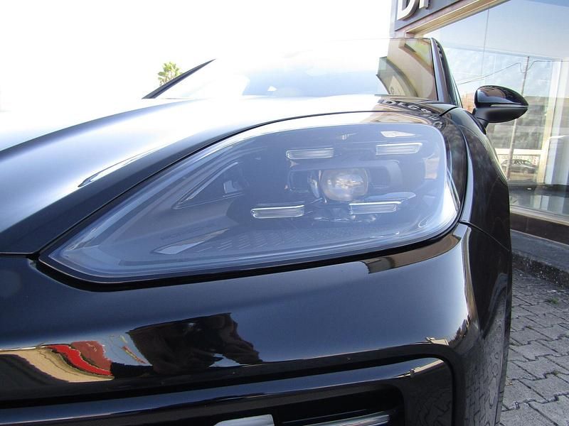 Usado Porsche Cayenne 470 HP (345 kW) 2024 Preto SUV