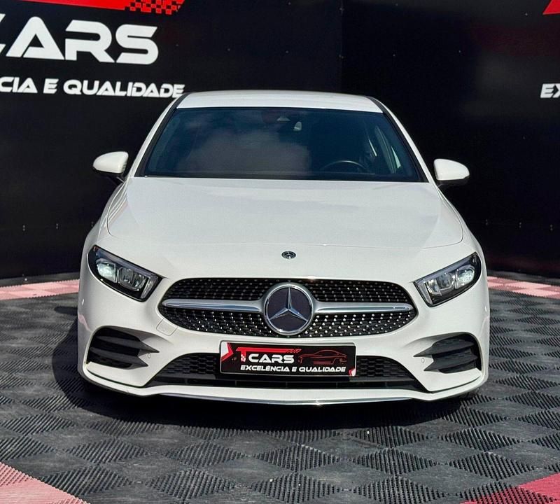 Usado Mercedes A180 AMG line 116 HP (85 kW) 2018 Branco