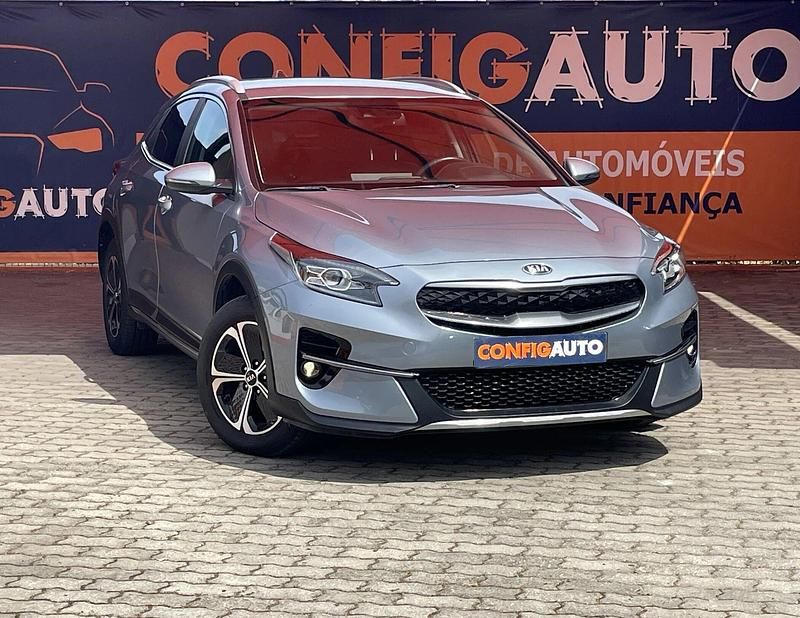 Cinza Usado 2021 Kia XCeed SUV | € 21.990 (Preço elevado) - Imagem 1/4