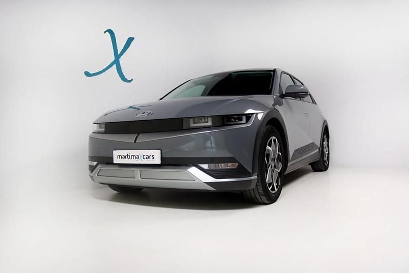 Cinzento Usado 2023 Hyundai Ioniq 6 Sedan | € 33.900 - Imagem 1/4
