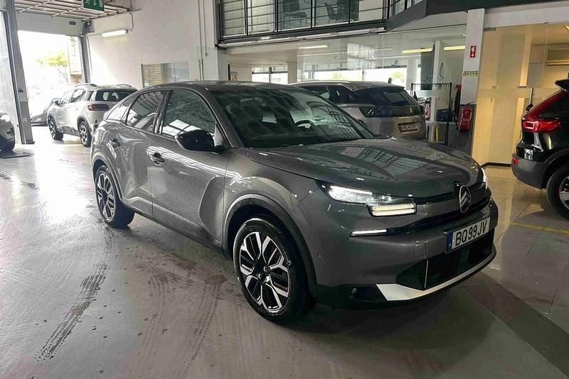 Usado Citroën e-C4 114 kW (156 HP) 2025 Outra Citadino