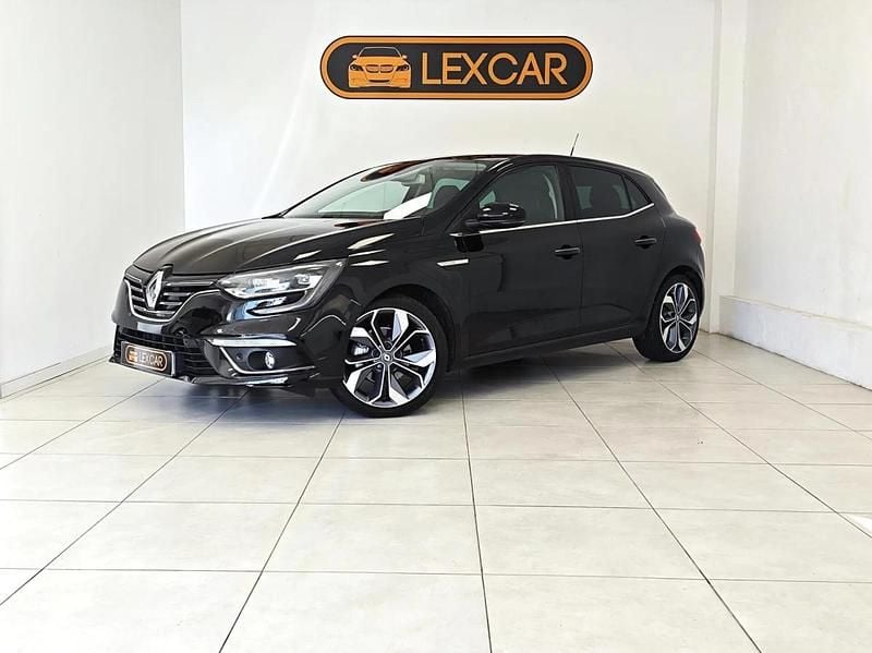 Usado Renault Mégane IV Intens 132 HP (97 kW) 2017 Preto