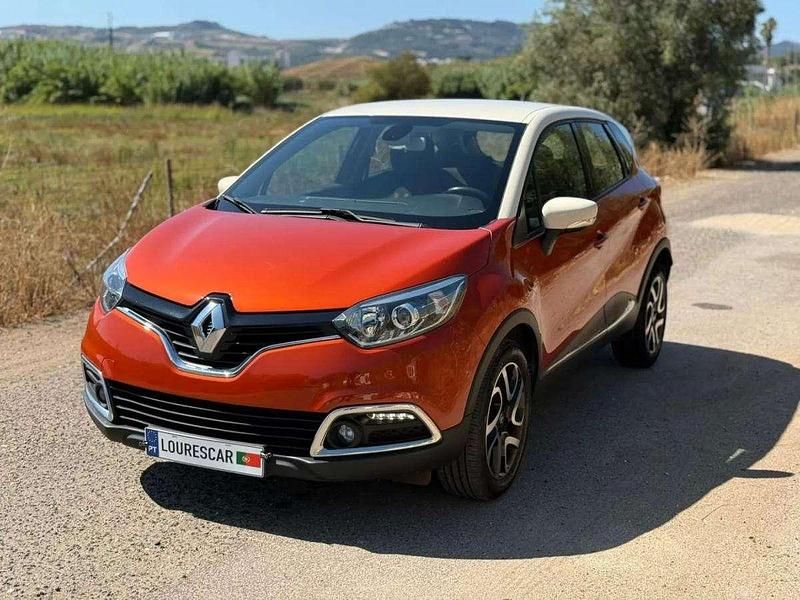 Usado Renault Captur Dynamique 120 HP (88 kW) 2016 Laranja SUV