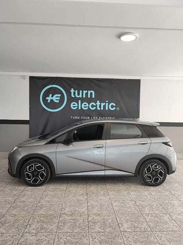 Usado BYD Dolphin 150 kW (204 HP) 2023 Cinzento Citadino