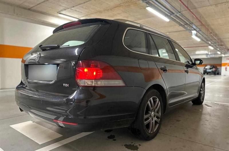 Usado VW Golf VII 105 HP (77 kW) 2012 Preto Carrinha