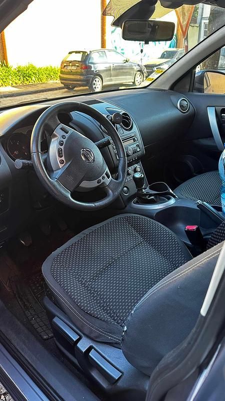 Usado Nissan Qashqai 106 HP (77 kW) 2008 Cinzento SUV