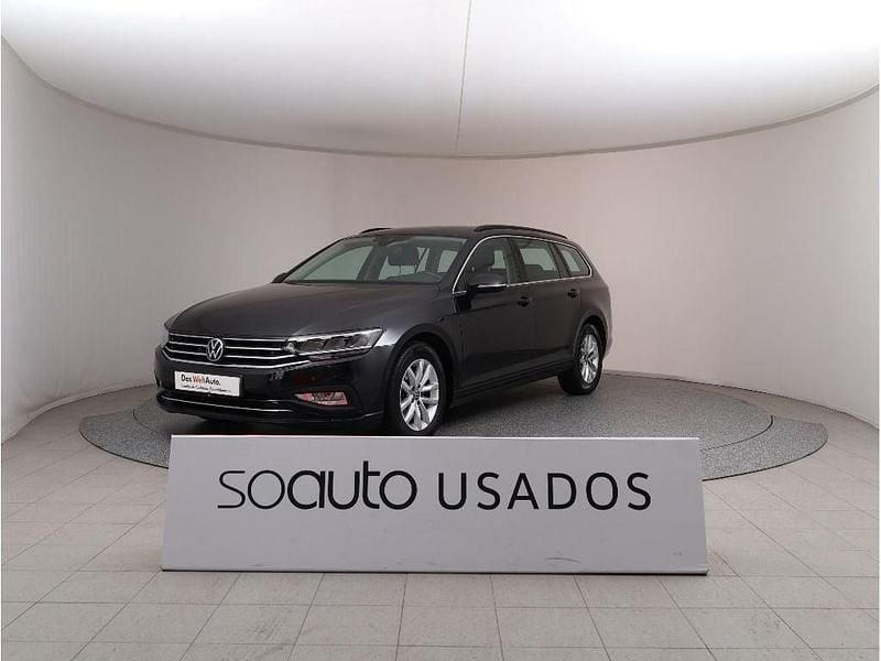 Preto metalizado Usado 2021 VW Passat Business Carrinha | € 24.990 (Preço justo) - Imagem 1/4