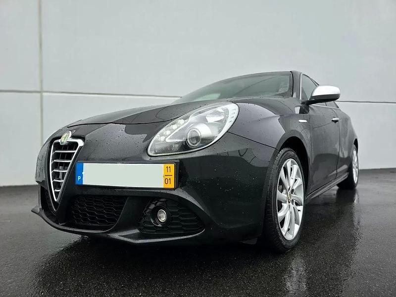 Usado Alfa Romeo Giulietta Distinctive 105 HP (77 kW) 2011 Preto Citadino
