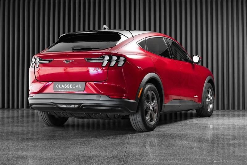 Usado Ford Mustang Mach-E 189 kW (258 HP) 2022 Vermelho SUV